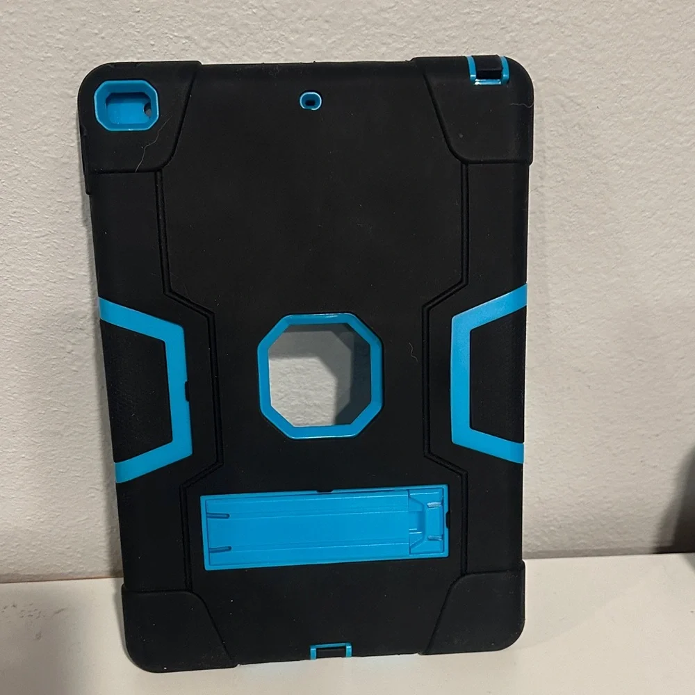 IPad hard case Blue and Black Tablet Case 9th Generation IPad